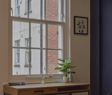 Bond Street, Bristol - Photo 1