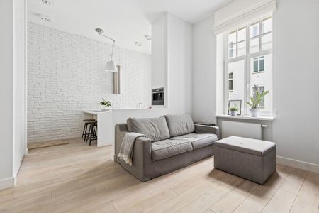 Warszawa, Śródmieście, Okólnik - Photo 2