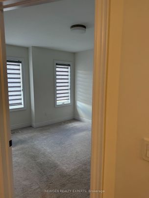 For Lease - 2126 Wilson Street, Innisfil, Ontario - Photo 1