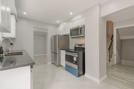 For Lease - 48 Lawndale Crescent Unit# Main, Brampton, Ontario - Photo 5