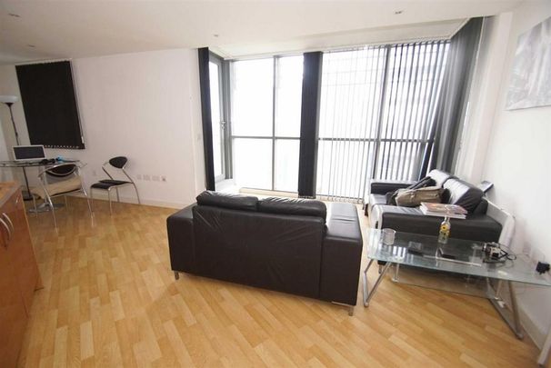 2 bedroom apartment to rent - Photo 1