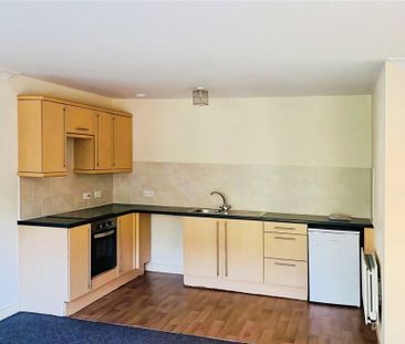 Croft Court, Mount Lane, Rastrick, Brighouse, HD6 - Photo 2