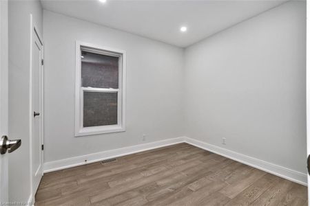 For Lease - 734 Cannon Street Unit# 2, Hamilton, Ontario - Photo 2