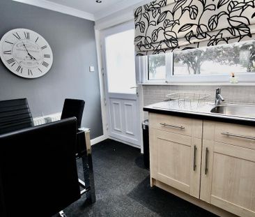 3 bedroom terraced house to rent - Photo 4
