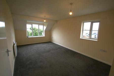 1 bedroom flat to rent - Photo 2