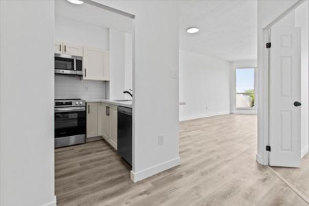 For Lease - 2511 Lakeshore Road Unit# 511, Oakville, Ontario - Photo 3