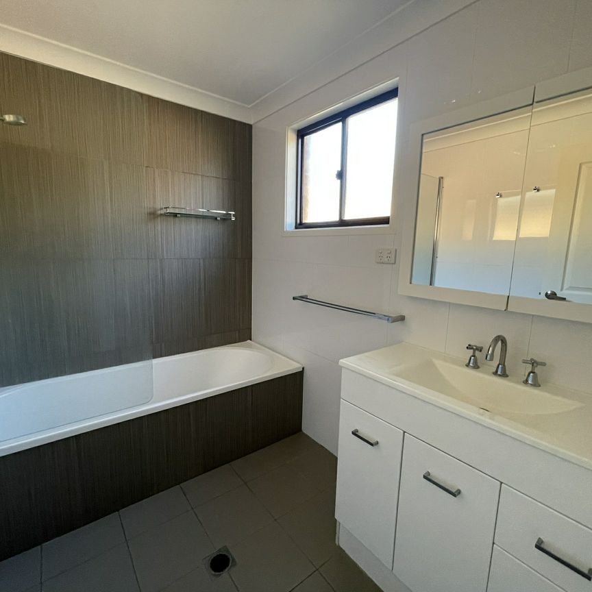 Family Home with Shed. - Photo 1