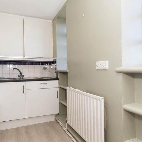 1 Bedroom, 1 bath, 1 reception Flat - Photo 1