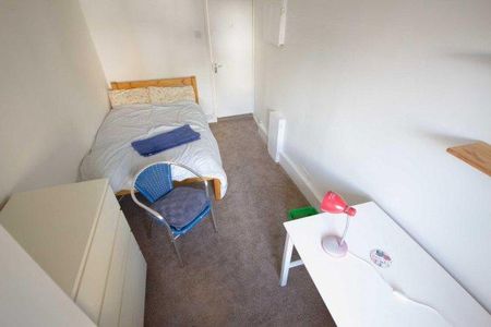 4 bedroom house share to rent - Photo 5