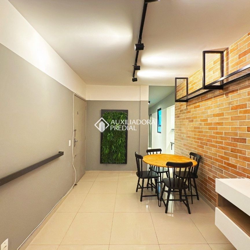 Apartamento com 1 quarto e 43m² para alugar em Bom Fim, Porto Alegre. - Photo 1
