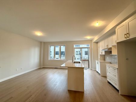 For Lease - 504 Ingenuity Row, Kanata, Ontario - Photo 5