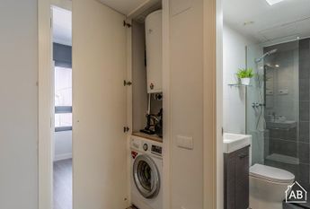 Modern 2-Bedroom Apartment in Poblenou with Balcony