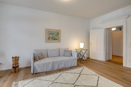 Prime location! Temporary living near Nymphenburg Palace - Photo 4