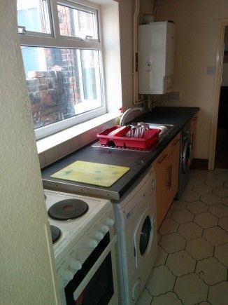 A Smart Pad for 5 at Staffs Uni - Photo 5