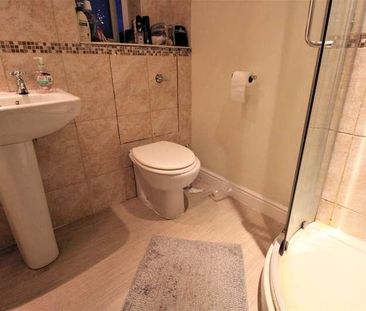 Nightingale Shott, Egham, TW20 - Photo 6