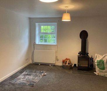 2 bedroom terraced house to rent - Photo 3