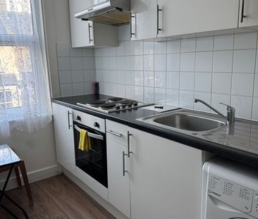 1 Bed Flat, Rosebery Avenue, N17 - Photo 3
