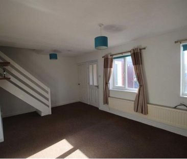 Thistlecroft, Preston - Photo 2