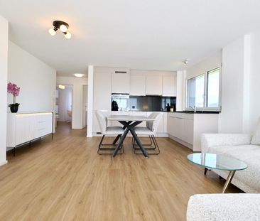 Moderne 3.5 Zimmer Wohnung in Steinhausen (möbliert) - Photo 1