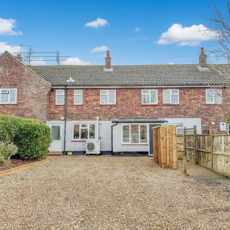 3 bedroom terraced house to rent - Photo 1