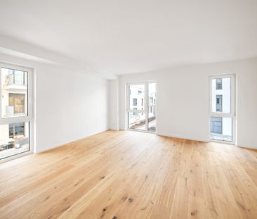 Wohnen an der Elbe: Geräumige 4-Zimmer Wohnung mit 2 Bädern und ein... - Photo 1