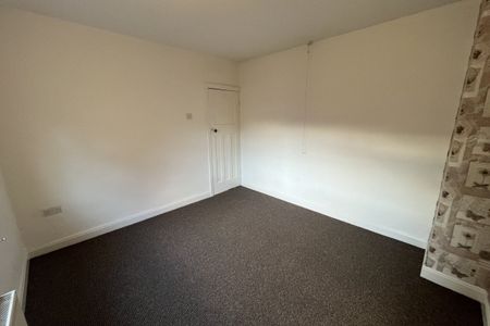 Sheridan Street - Photo 3