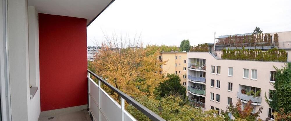 Helle 2-Zimmer-Wohnung in Moabit, möbliert - Photo 1
