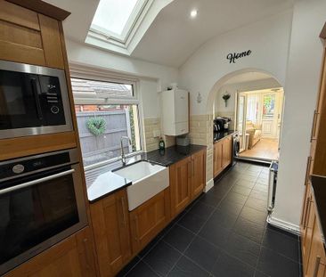3 bedroom terraced house to rent - Photo 4