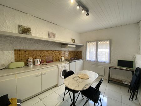 Location Appartement 2 pièces 35m² CASTELNAUDARY 11400 - Photo 4