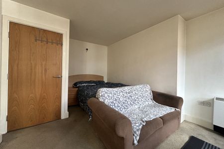 Rutland Street, LEICESTER - Photo 3