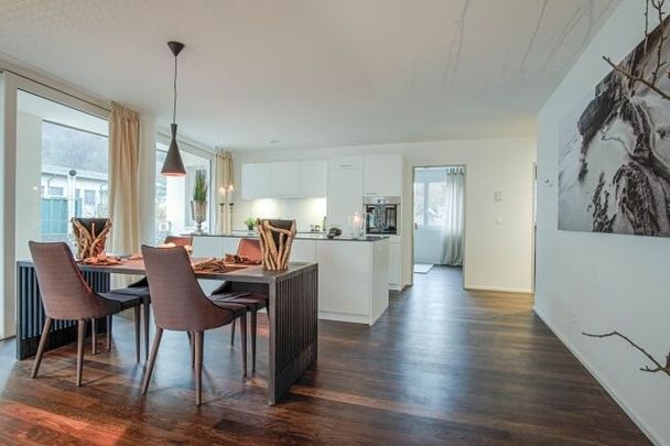 Can you resist this apartment - Photo 1