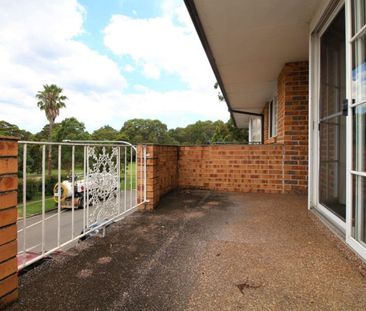 Convieniently Located - Photo 1