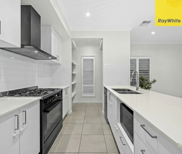 Near-New Metricon Home, 4 Bedrooms 2 Living Areas, Ducted A/C, Sola... - Photo 4