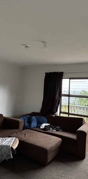 Refurbished 3 Bedroom House - Photo 1