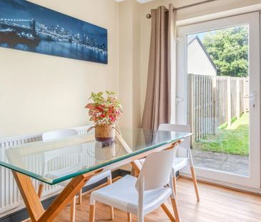 1 bedroom in a house share to rent - Photo 2