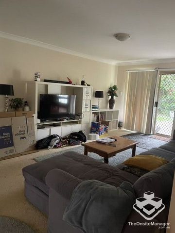 Spacious 3-Bed Villa in Resort style complex â 2 Weeks Rent-Free! - Photo 2