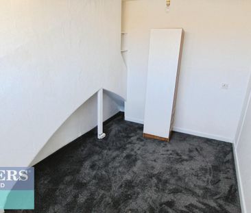 4 bedroom House To Let - Photo 6