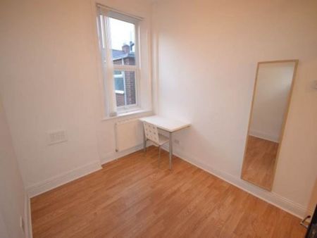 4 Bed - Tamworth Road, Fenham, Ne4 - Photo 3