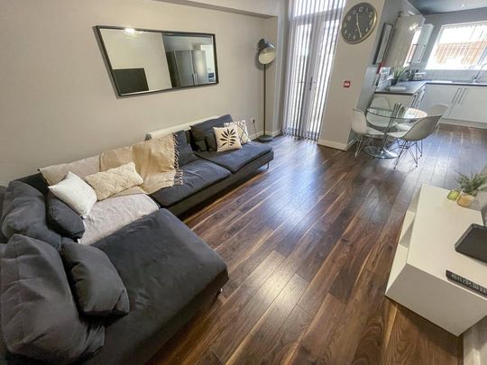 5 bedroom house to rent - Photo 1