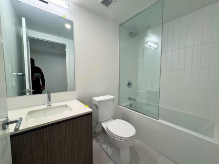 For Lease - 801 The Queens Way Unit# 419, Toronto, Ontario - Photo 3