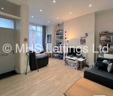 4 Bedroom Mid Terraced House for rent in Lucas Street - Photo 3