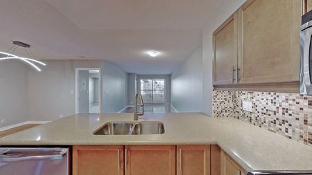 For Lease - 18 Harding Boulevard Unit# 323, Richmond Hill, Ontario - Photo 5