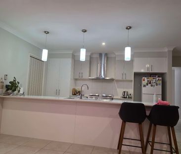 Point Cook - Photo 2