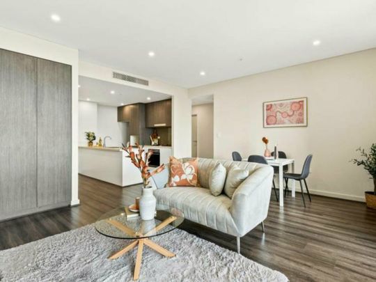 Modern & Bright 1 Bedroom Apartment ! - Photo 1