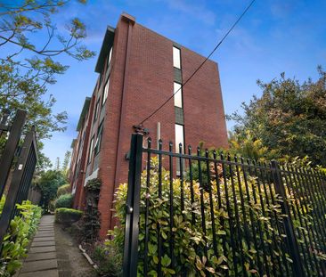 Inner City Living - Photo 6