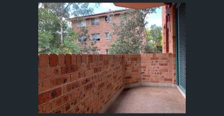 CONVENIENT 2 BEDROOM FAMILY UNIT PENDLE HILL... - Photo 5