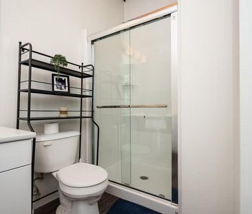 Market Avenue - Photo 5