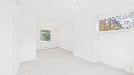2 bedroom end of terrace house to rent - Photo 4