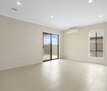 Live in Style & Comfort - Cornerstone Estate! - Photo 1