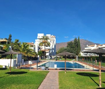 Alquiler de piso en Urbanizacion Playa de Guadalobon - Photo 5